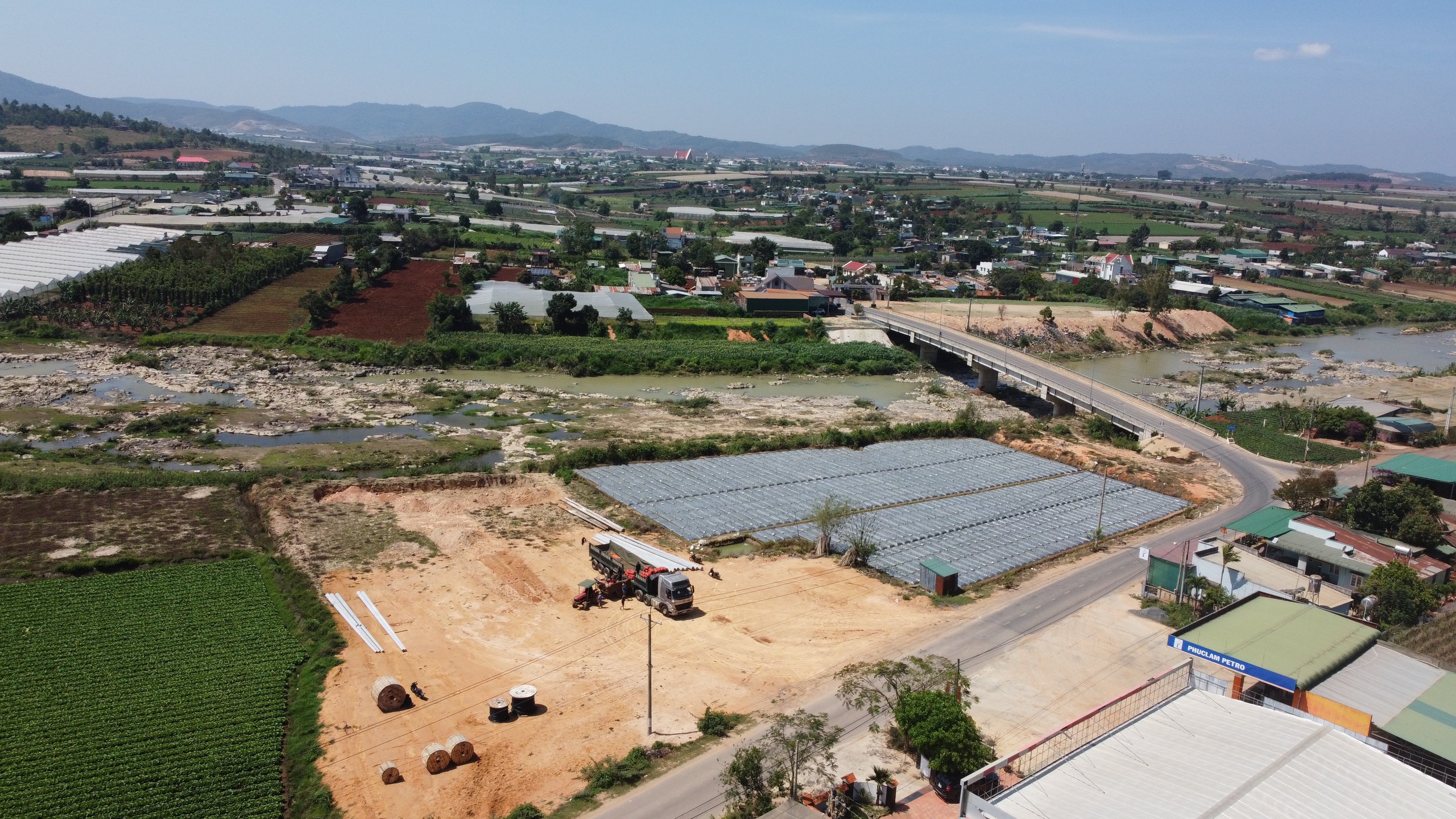 hinh-anh-du-an-riverside-golden-field