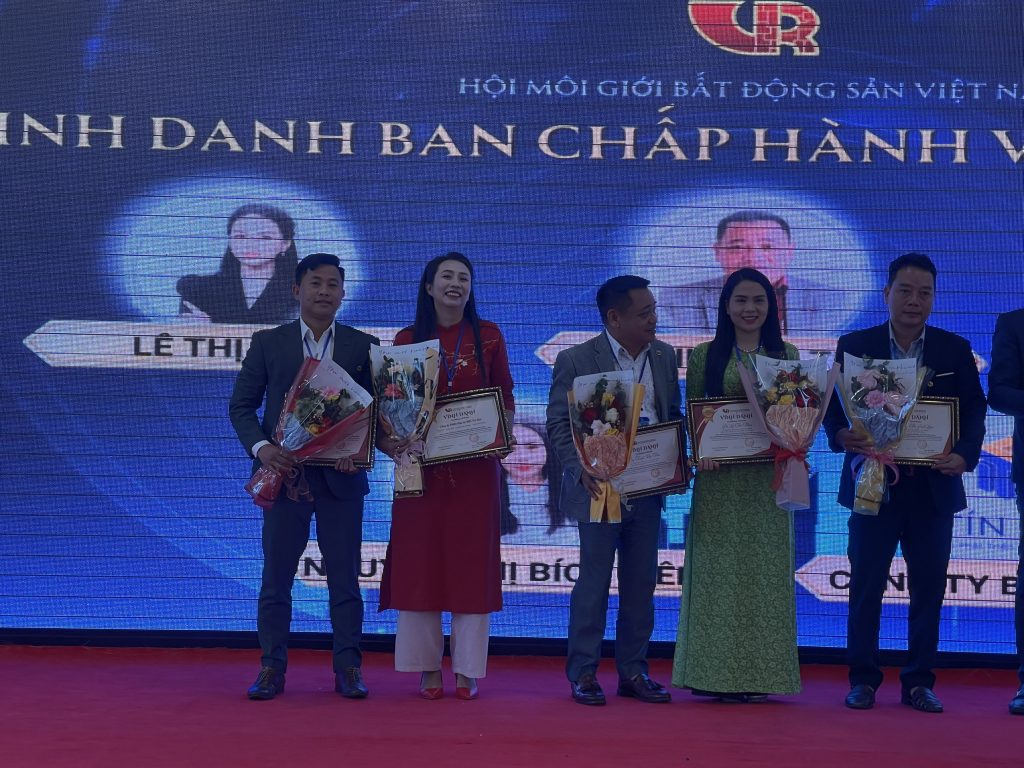 Địa Ốc Tín Đức